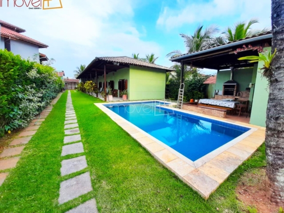 Casa para Venda com 5 quartos, em DELFIM VERDE com 330m²