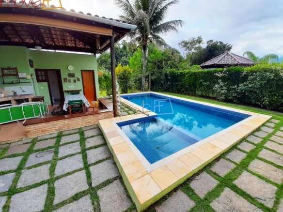 Casa para Venda com 5 quartos, em DELFIM VERDE com 330m²
