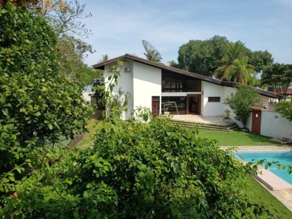 Casa para Venda com 4 quartos, em PRAIA DE PAUBA com 350m²