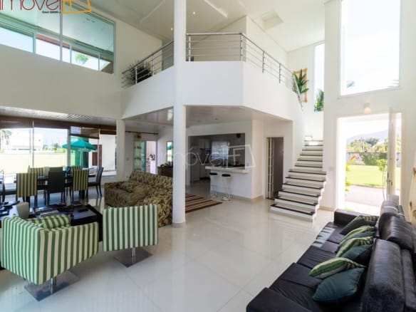 Casa para Venda com 4 quartos, em MASSAGUAÇU com 560m²