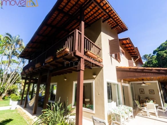 Casa de Condomínio para Venda com 5 quartos, em COCANHA com 480m²