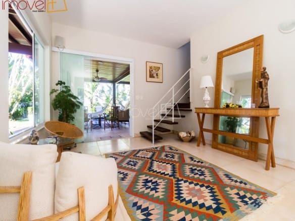 Casa de Condomínio para Venda com 5 quartos, em COCANHA com 480m²
