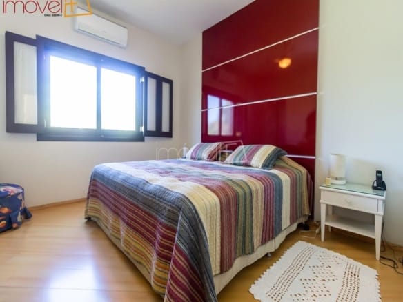 Casa de Condomínio para Venda com 5 quartos, em COCANHA com 480m²