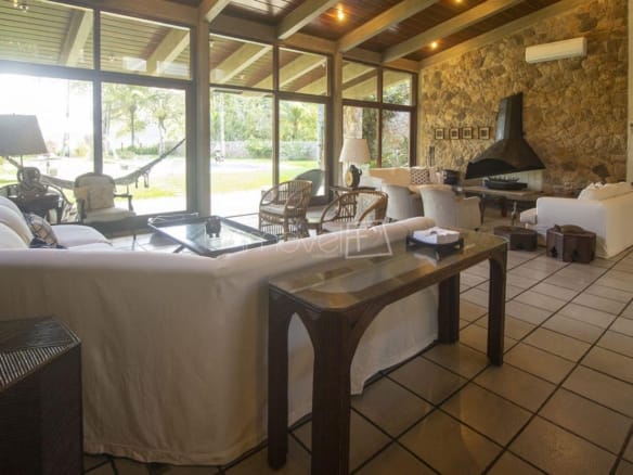 Casa de Condomínio para Venda com 5 quartos, em Domingas Dias, Ubatuba com 800m²