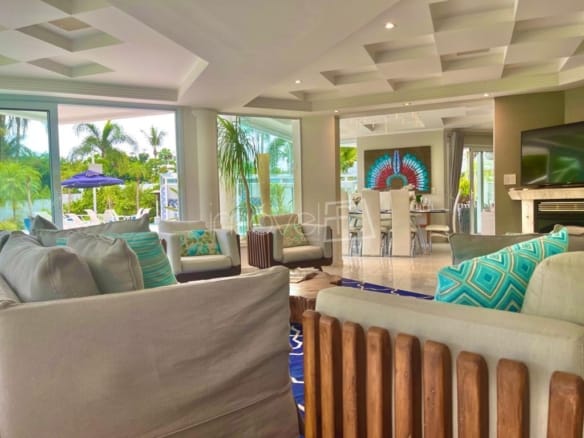 Casa no Condomínio Costa Verde Tabatinga com 6 quartos, na Praia de Tabatinga com 451m²