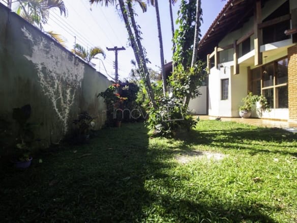 Casa para Venda com 3 quartos, em MARTIM DE SÁ com 310m²