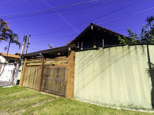 Casa para Venda com 3 quartos, em MARTIM DE SÁ com 310m²