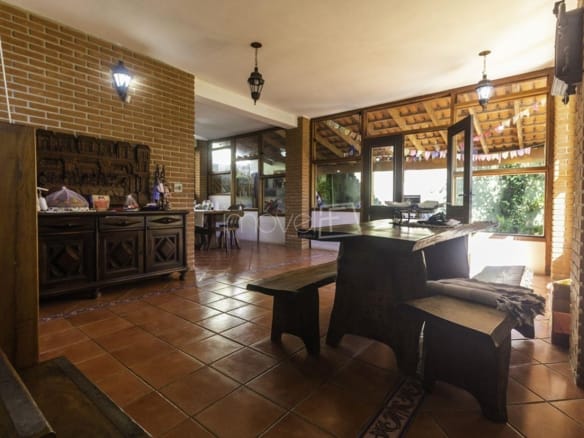 Casa para Venda com 3 quartos, em MARTIM DE SÁ com 310m²