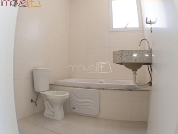 Apartamento para Venda com 3 quartos, em Poiares com 130m²