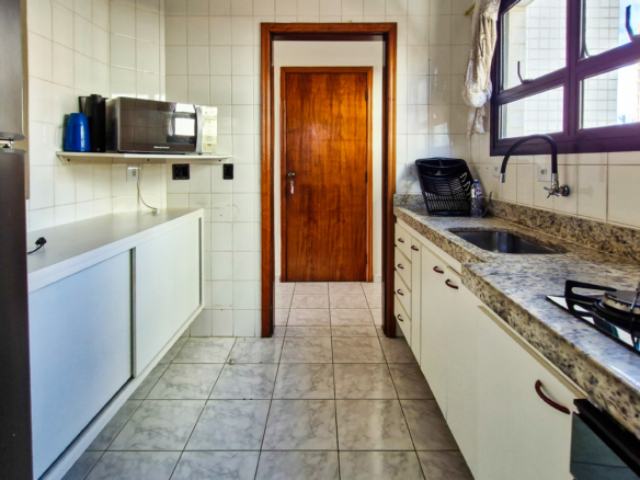 Apartamento para Venda com 3 quartos, em MARTIM DE SÁ com 100m²