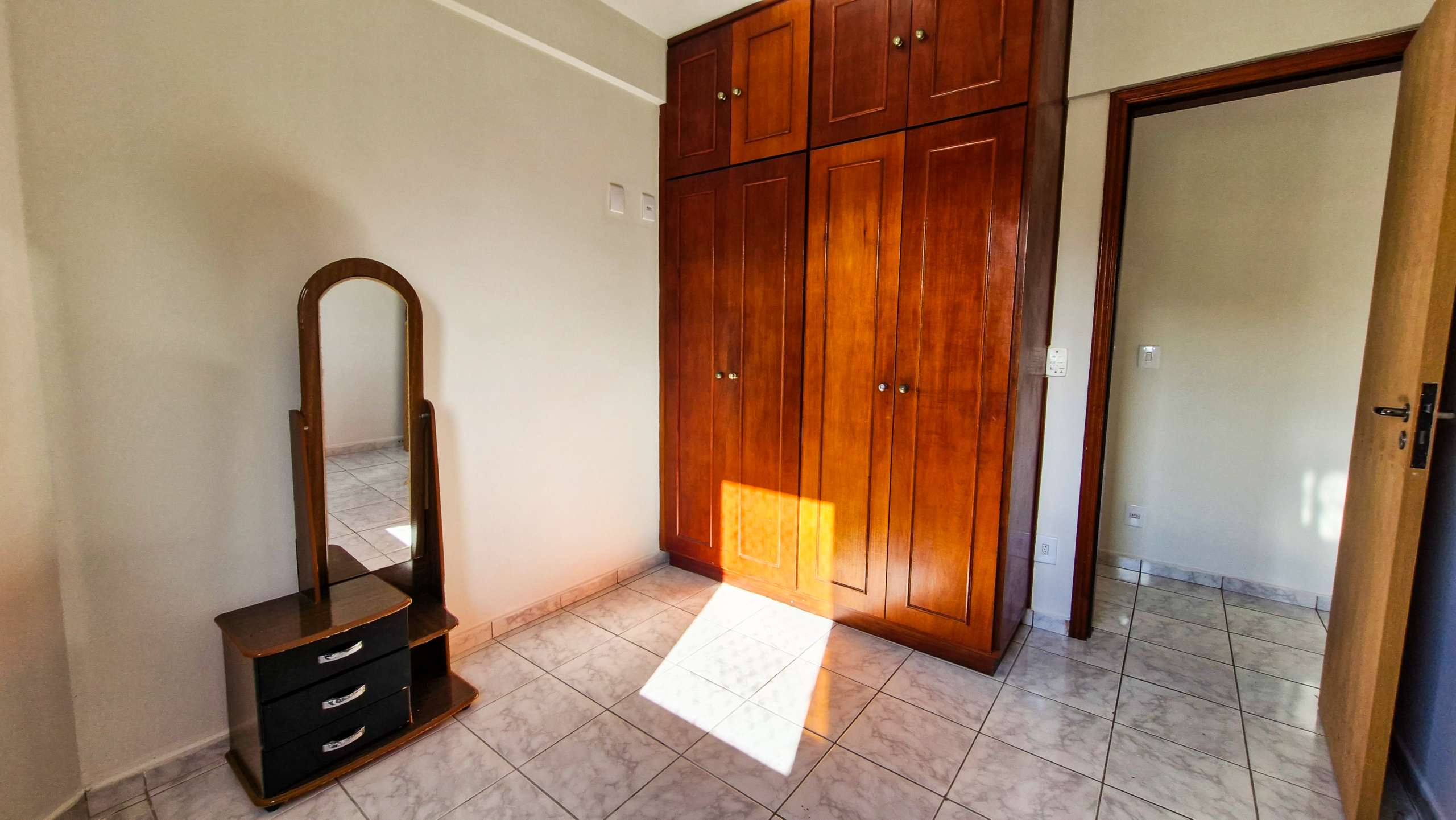 Apartamento para Venda com 3 quartos, em MARTIM DE SÁ com 100m²