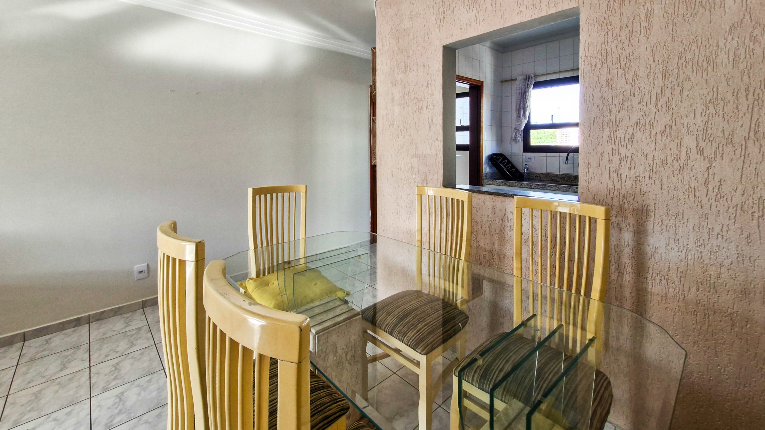Apartamento para Venda com 3 quartos, em MARTIM DE SÁ com 100m²