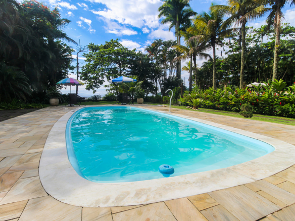 Casa de Condomínio para Venda com 5 quartos, em Praia Dura com 553m²