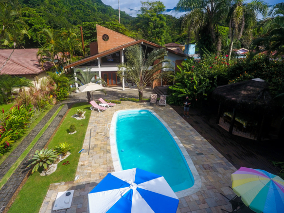 Casa de Condomínio para Venda com 5 quartos, em Praia Dura com 553m²
