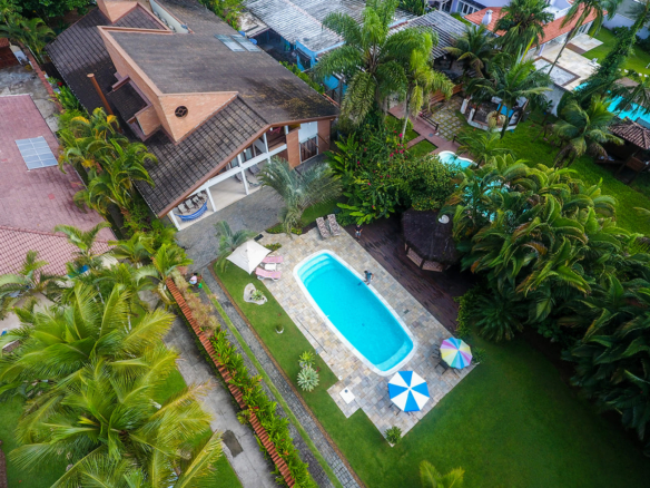 Casa de Condomínio para Venda com 5 quartos, em Praia Dura com 553m²