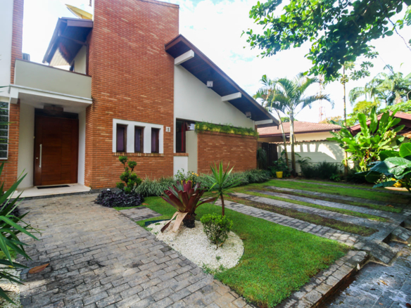 Casa de Condomínio para Venda com 5 quartos, em Praia Dura com 553m²