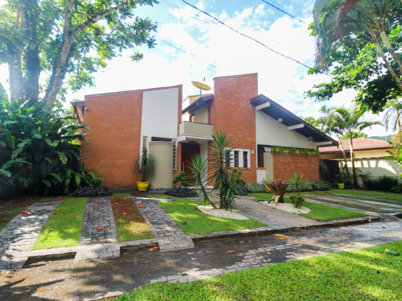 Casa de Condomínio para Venda com 5 quartos, em Praia Dura com 553m²