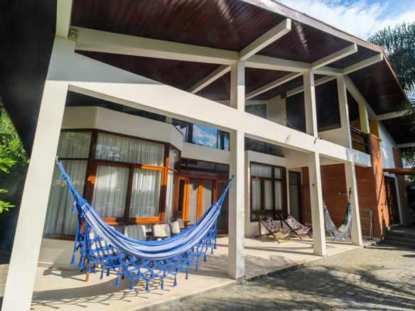 Casa de Condomínio para Venda com 5 quartos, em Praia Dura com 553m²