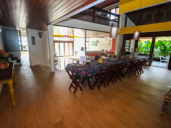 Casa de Condomínio para Venda com 5 quartos, em Praia Dura com 553m²