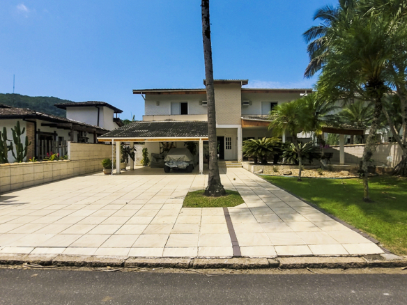 Casa no Condomínio Costa Verde Tabatinga com  4 quartos, na Praia de Tabatinga com 380m²