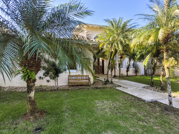 Casa no Condomínio Costa Verde Tabatinga com 7 quartos, na Praia de Tabatinga com 450m²