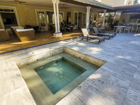 Casa no Condomínio Costa Verde Tabatinga com 7 quartos, na Praia de Tabatinga com 450m²