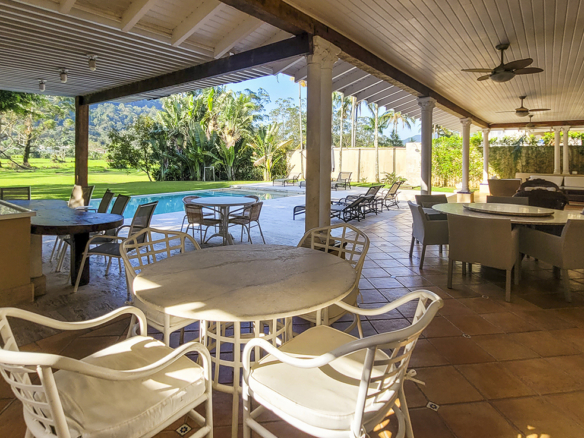 Casa no Condomínio Costa Verde Tabatinga com 7 quartos, na Praia de Tabatinga com 450m²