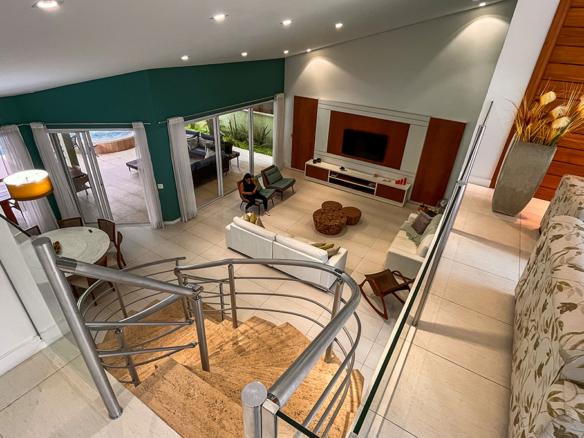 Costa Verde Tabatinga • Casa com 4 suítes e área gourmet completa