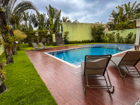 Costa Verde Tabatinga • Casa com 4 suítes e área gourmet completa