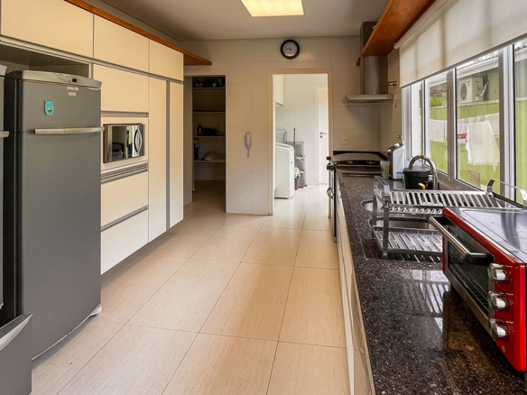 Costa Verde Tabatinga • Casa com 4 suítes e área gourmet completa