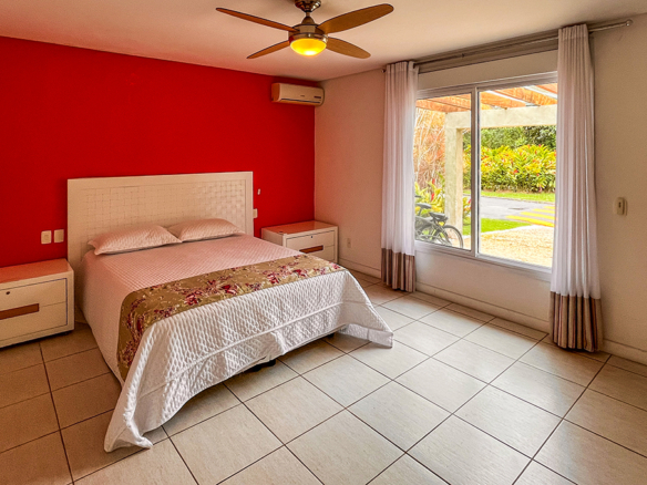 Costa Verde Tabatinga • Casa com 4 suítes e área gourmet completa