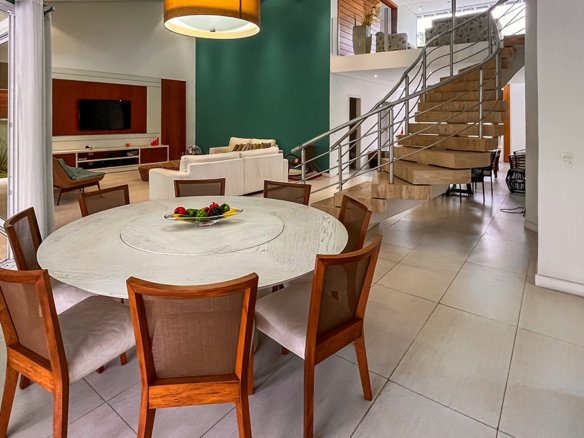 Costa Verde Tabatinga • Casa com 4 suítes e área gourmet completa