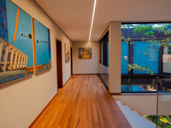 Casa de Condomínio para Venda com 8 quartos, em Bracuí (Cunhambebe) com 3000m²