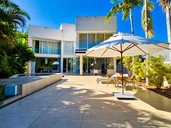 Casa no Condomínio Costa Verde Tabatinga com 8 quartos, na Praia de Tabatinga com 650m²
