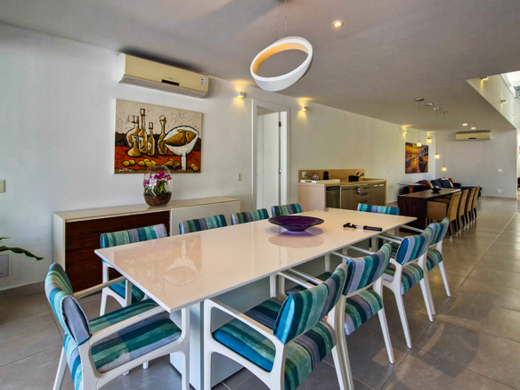 Casa para venda pé na areia, Condomínio Cocanha, contendo 09 suítes, com 803m²