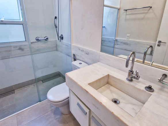Casa para venda pé na areia, Condomínio Cocanha, contendo 09 suítes, com 803m²
