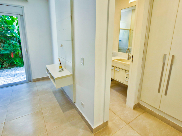 Casa para venda pé na areia, Condomínio Cocanha, contendo 09 suítes, com 803m²