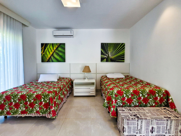 Casa para venda pé na areia, Condomínio Cocanha, contendo 09 suítes, com 803m²