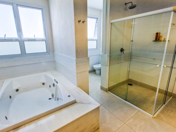 Casa para venda pé na areia, Condomínio Cocanha, contendo 09 suítes, com 803m²