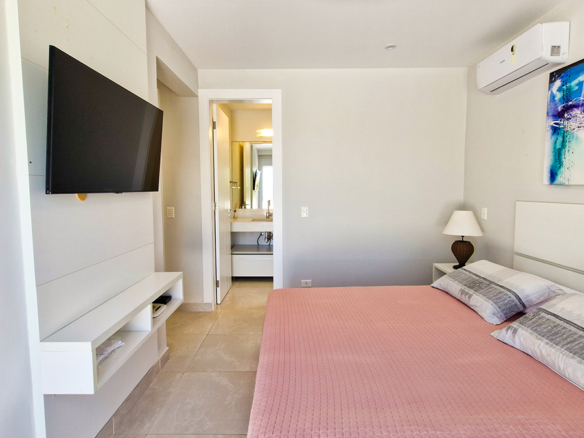 Casa para venda pé na areia, Condomínio Cocanha, contendo 09 suítes, com 803m²