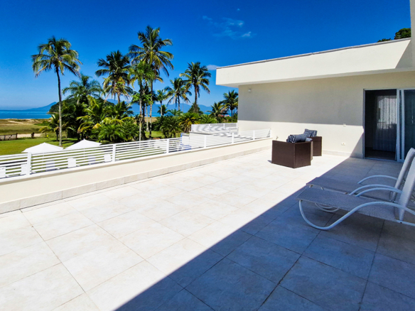 Casa para venda pé na areia, Condomínio Cocanha, contendo 09 suítes, com 803m²