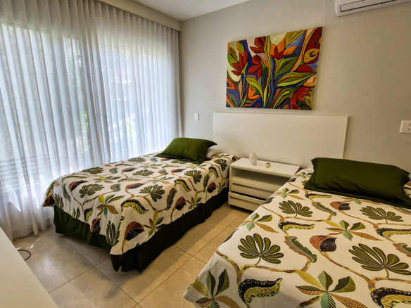 Casa para venda pé na areia, Condomínio Cocanha, contendo 09 suítes, com 803m²