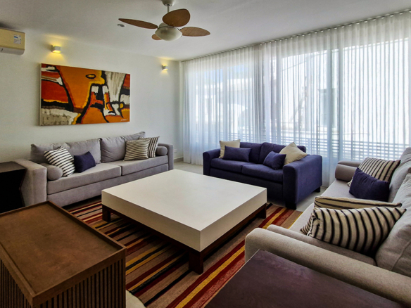 Casa para venda pé na areia, Condomínio Cocanha, contendo 09 suítes, com 803m²