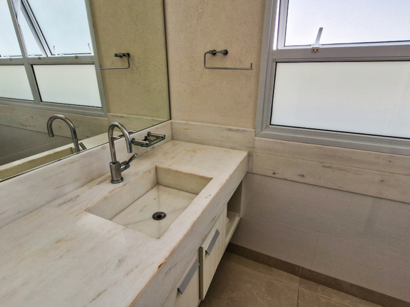 Casa para venda pé na areia, Condomínio Cocanha, contendo 09 suítes, com 803m²