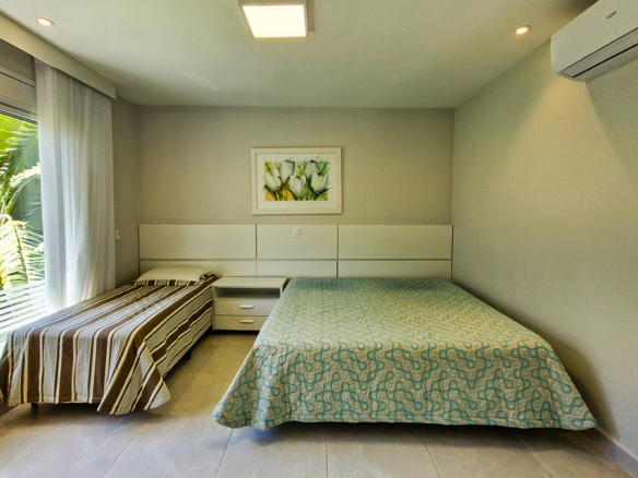 Casa para venda pé na areia, Condomínio Cocanha, contendo 09 suítes, com 803m²