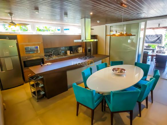 Casa no Condomínio Costa Verde Tabatinga com 8 suítes, na Praia de Tabatinga com 700m²