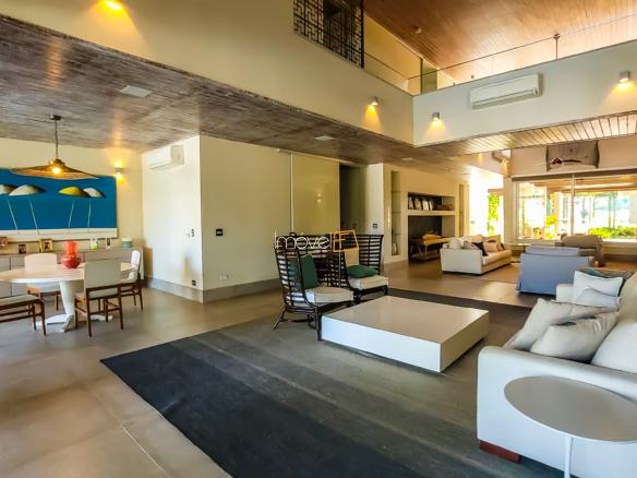 Casa no Condomínio Costa Verde Tabatinga com 8 suítes, na Praia de Tabatinga com 700m²