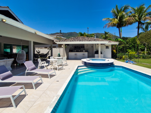 Casa no Condomínio Costa Verde Tabatinga com 7 quartos, na Praia de Tabatinga com 450m²