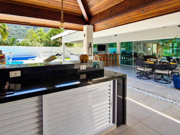 Casa no Condomínio Costa Verde Tabatinga com 7 quartos, na Praia de Tabatinga com 450m²