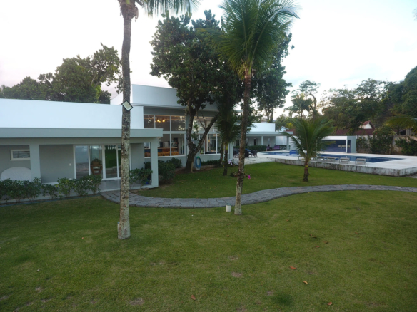 Casa de Condomínio para Venda com 8 quartos, Praia do Tenório